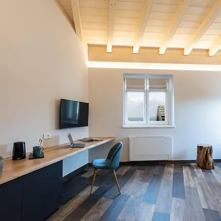 Il Medeghino Farm stay Musso