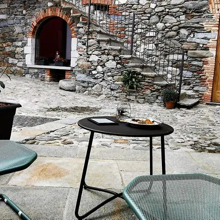 Farm stay Il Medeghino Musso